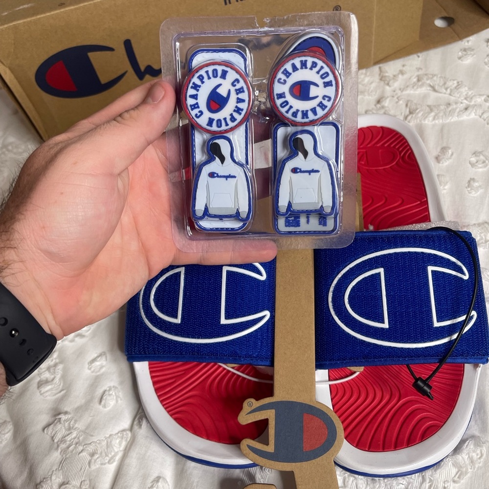 Mens Sz 11 Champion Velcro Slides NWT